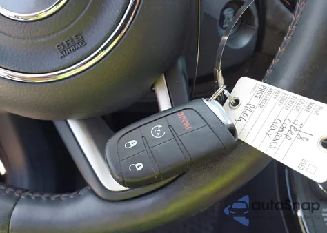 2018 Jeep Compass Limited 4X4 z USA, uszkodzony, nr VIN 3C4NJDCBXJT281445